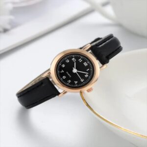 Minimalist Women's Retro Quartz Watch